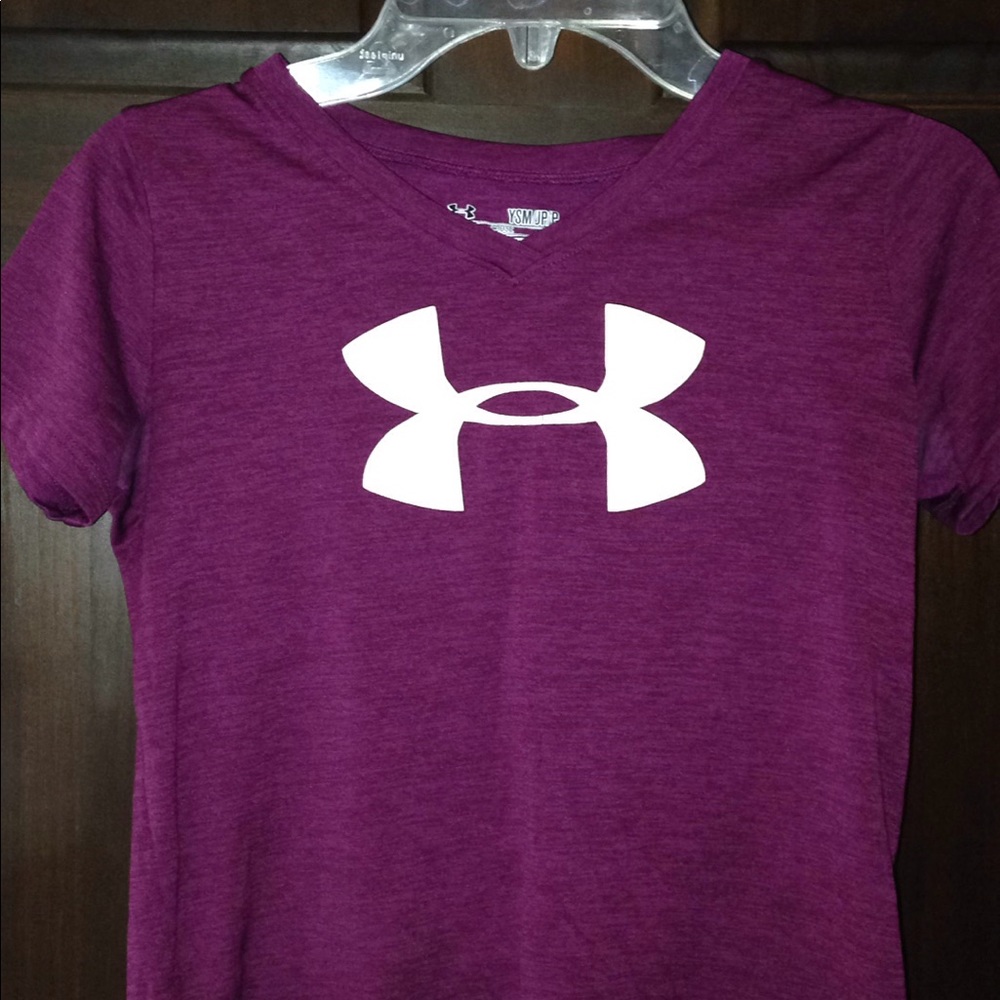 Under armour girls t-shirt
